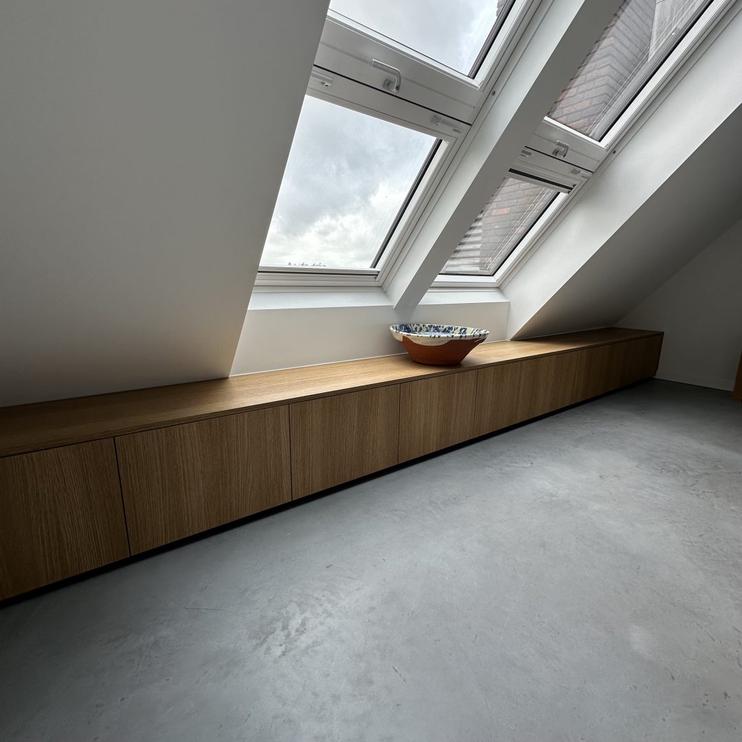Lage schoenenkast