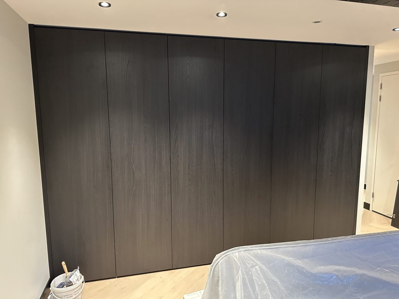 Kledingkasten met roomdivider in Utrecht